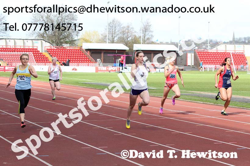 Womens 100 metres, Gateshead Open Medal Meeting. Photo: David T. Hewitson/Sports for All Pics